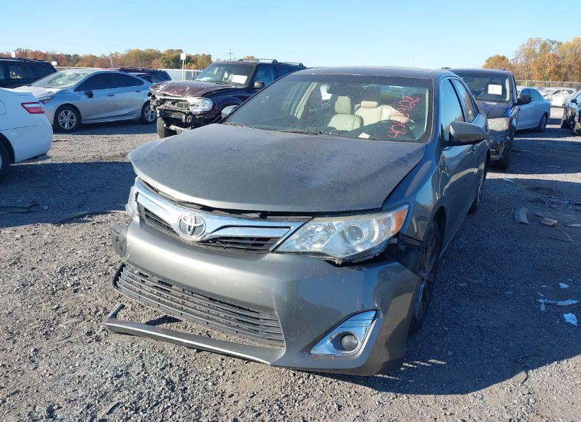Photo 6 of 2014 Toyota Camry XLE V6 (VIN 4T1BK1FK8EU552648)