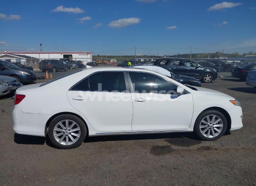 Photo 12 of 2012 Toyota Camry XLE V6 (VIN 4T1BK1FK9CU523415)