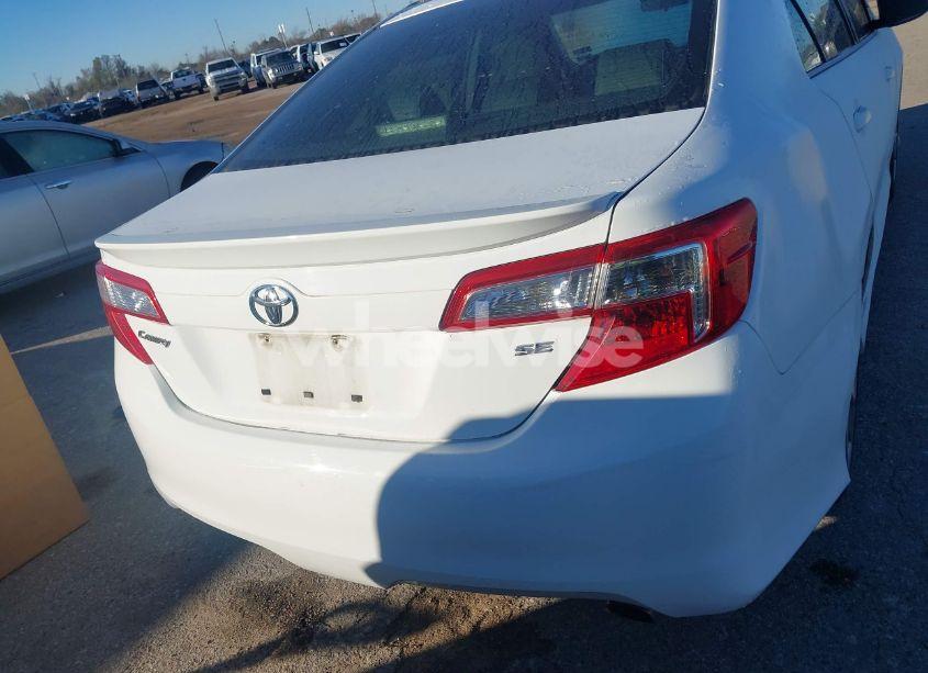 Photo 16 of 2013 Toyota Camry SE V6 (VIN 4T1BK1FK9DU020551)