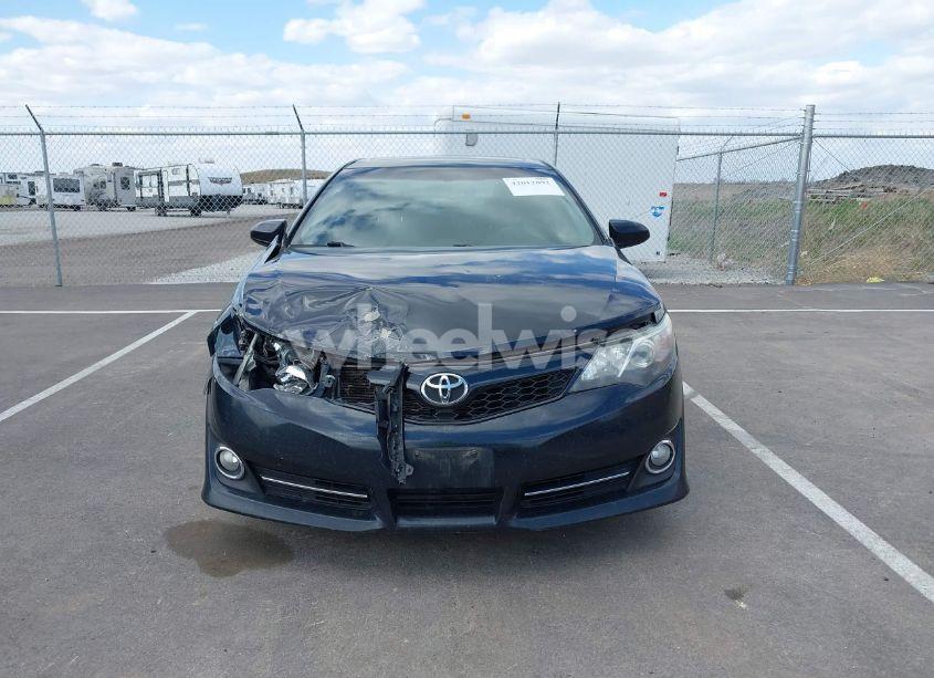 Photo 12 of 2014 Toyota Camry SE V6 (VIN 4T1BK1FK9EU542680)