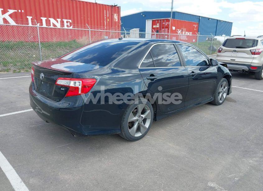 Photo 4 of 2014 Toyota Camry SE V6 (VIN 4T1BK1FK9EU542680)