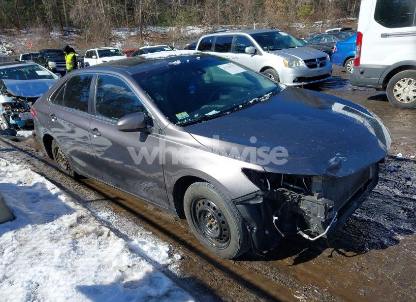 2015 Toyota Camry XSE V6 (VIN 4T1BK1FK9FU553910) main photo