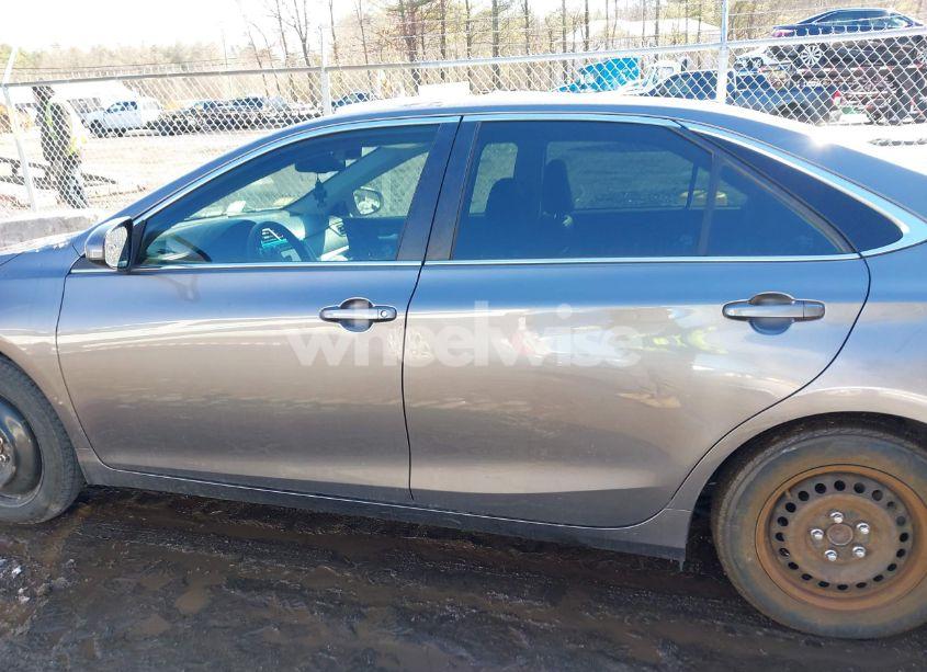 Photo 15 of 2015 Toyota Camry XSE V6 (VIN 4T1BK1FK9FU553910)