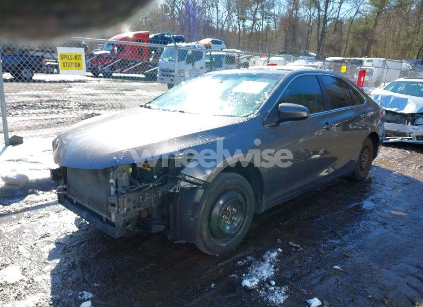 Photo 2 of 2015 Toyota Camry XSE V6 (VIN 4T1BK1FK9FU553910)