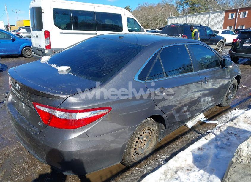 Photo 4 of 2015 Toyota Camry XSE V6 (VIN 4T1BK1FK9FU553910)