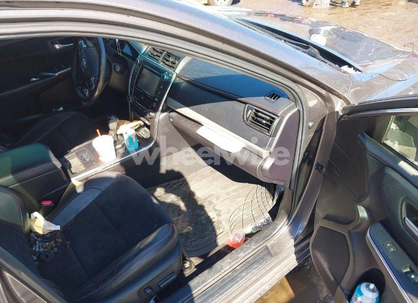 Photo 5 of 2015 Toyota Camry XSE V6 (VIN 4T1BK1FK9FU553910)