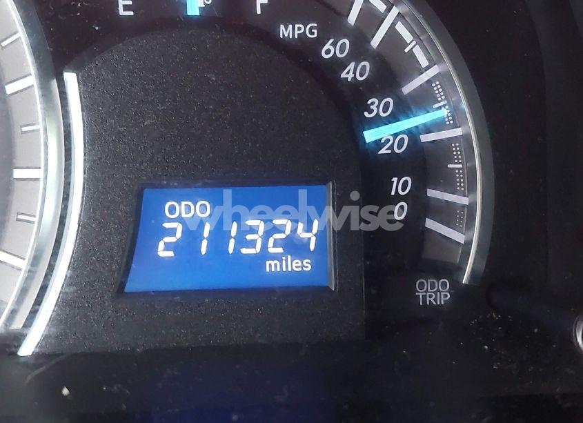 Photo 16 of 2012 Toyota Camry SE V6 (VIN 4T1BK1FKXCU005698)