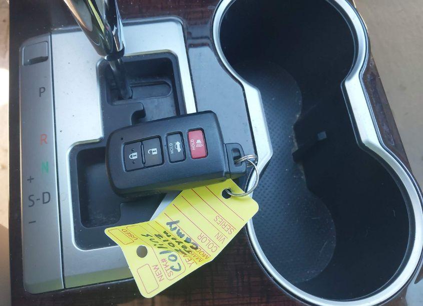 Photo 11 of 2012 Toyota Camry XLE V6 (VIN 4T1BK1FKXCU016121)