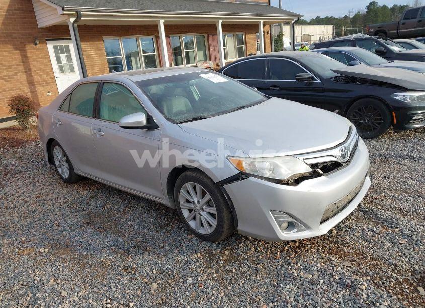 2012 Toyota Camry XLE V6 (VIN 4T1BK1FKXCU517302) main photo