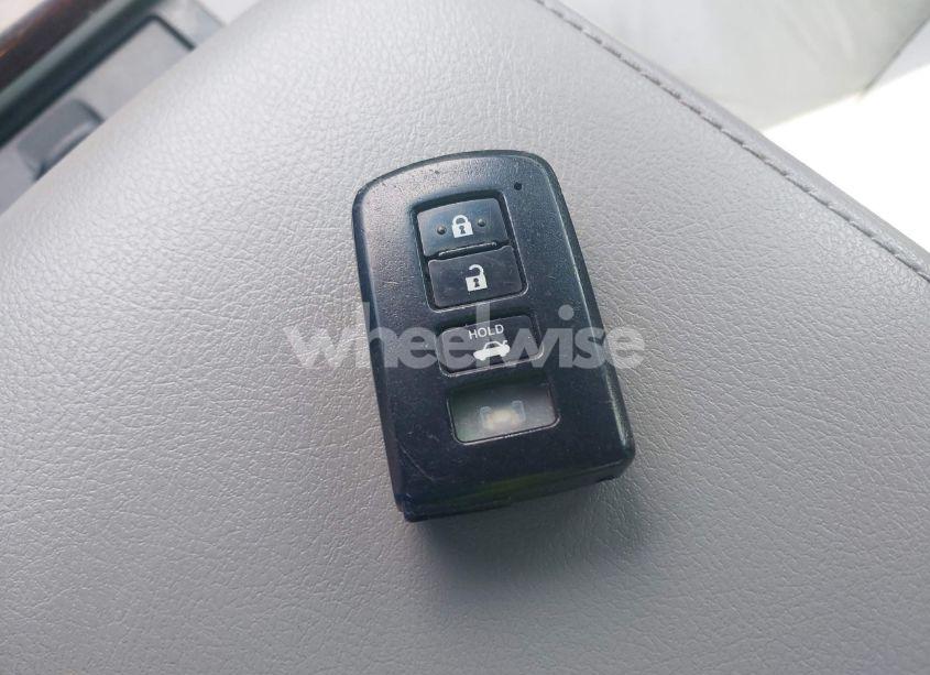 Photo 11 of 2012 Toyota Camry XLE V6 (VIN 4T1BK1FKXCU522645)