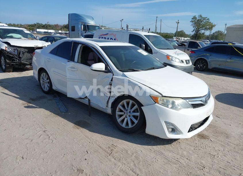2012 Toyota Camry XLE V6 (VIN 4T1BK1FKXCU523889) main photo