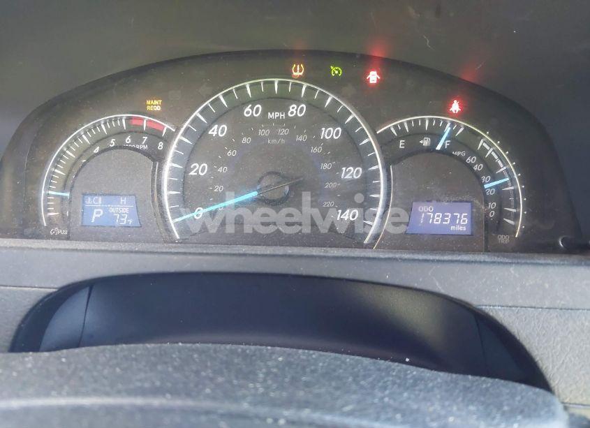 Photo 7 of 2012 Toyota Camry XLE V6 (VIN 4T1BK1FKXCU523889)