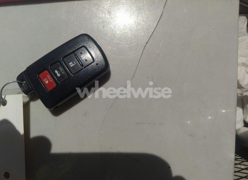 Photo 11 of 2013 Toyota Camry XLE V6 (VIN 4T1BK1FKXDU022051)