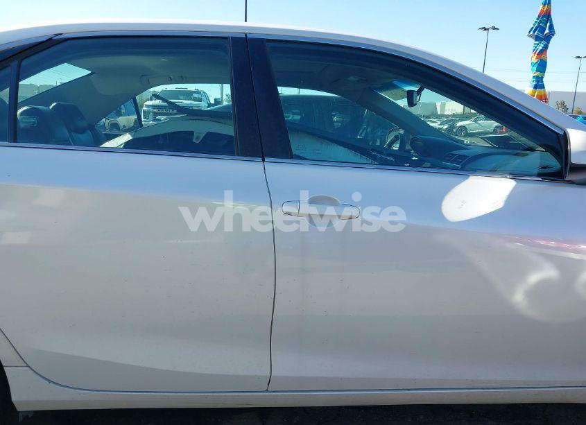 Photo 14 of 2015 Toyota Camry XSE V6 (VIN 4T1BK1FKXFU566195)