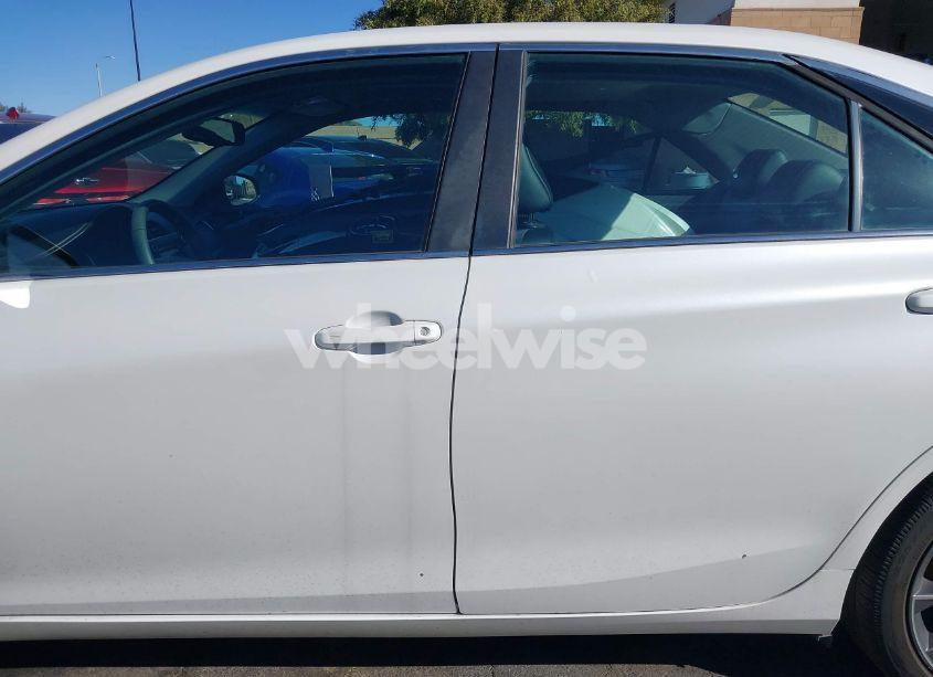 Photo 15 of 2015 Toyota Camry XSE V6 (VIN 4T1BK1FKXFU566195)