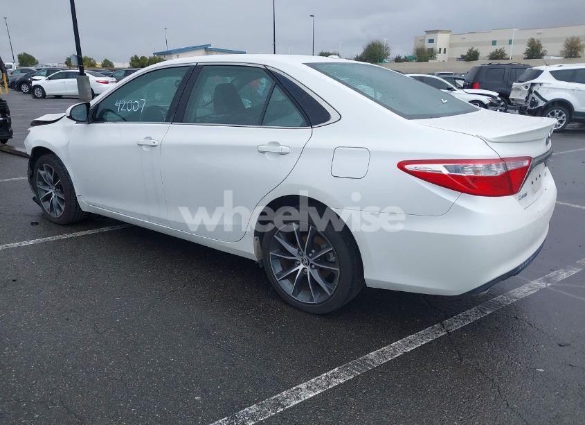 Photo 3 of 2015 Toyota Camry XSE V6 (VIN 4T1BK1FKXFU566195)