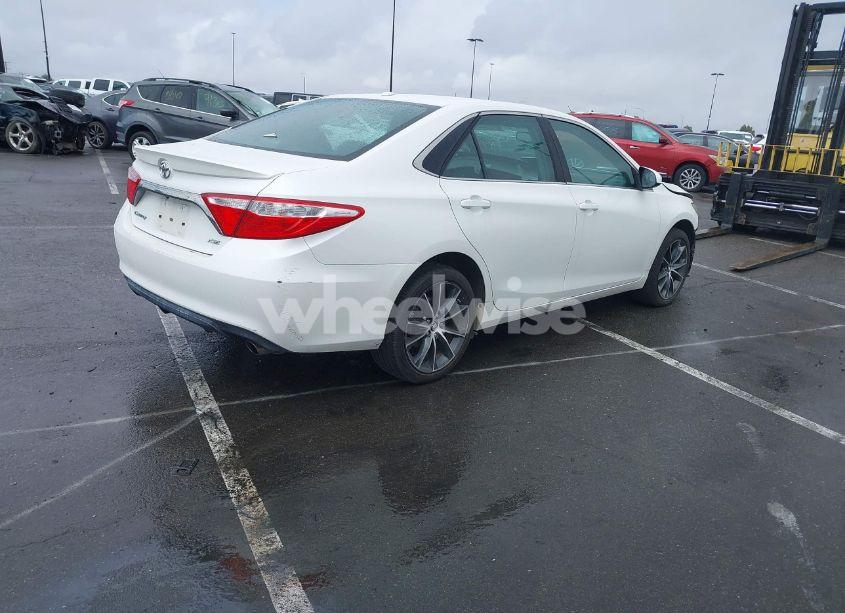 Photo 4 of 2015 Toyota Camry XSE V6 (VIN 4T1BK1FKXFU566195)