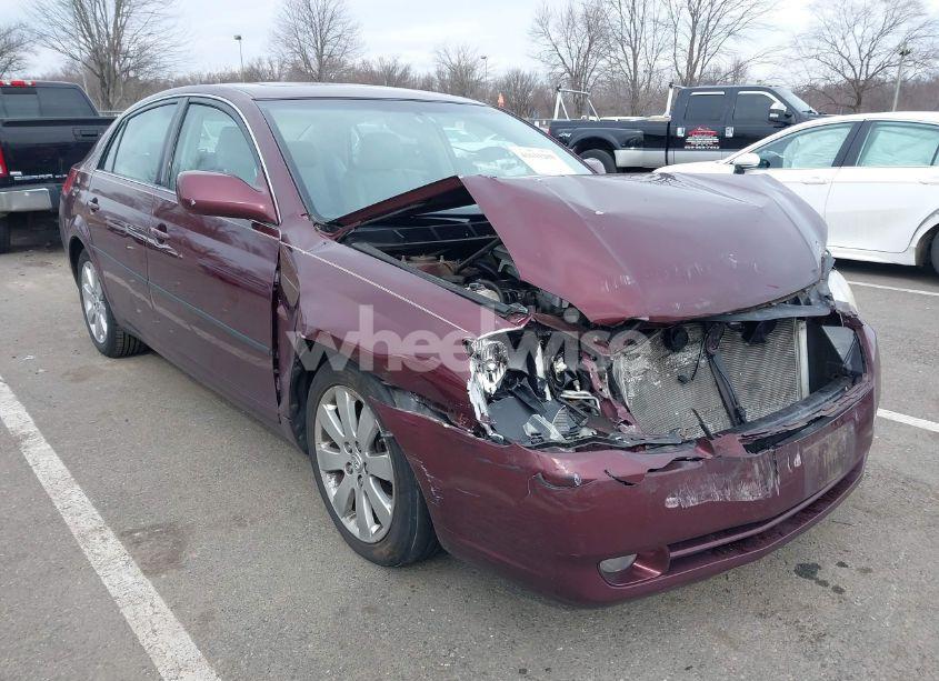 2005 Toyota Avalon XLS (VIN 4T1BK36B05U032391) main photo