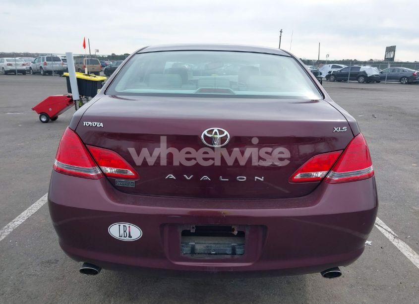 Photo 16 of 2005 Toyota Avalon XLS (VIN 4T1BK36B05U032391)