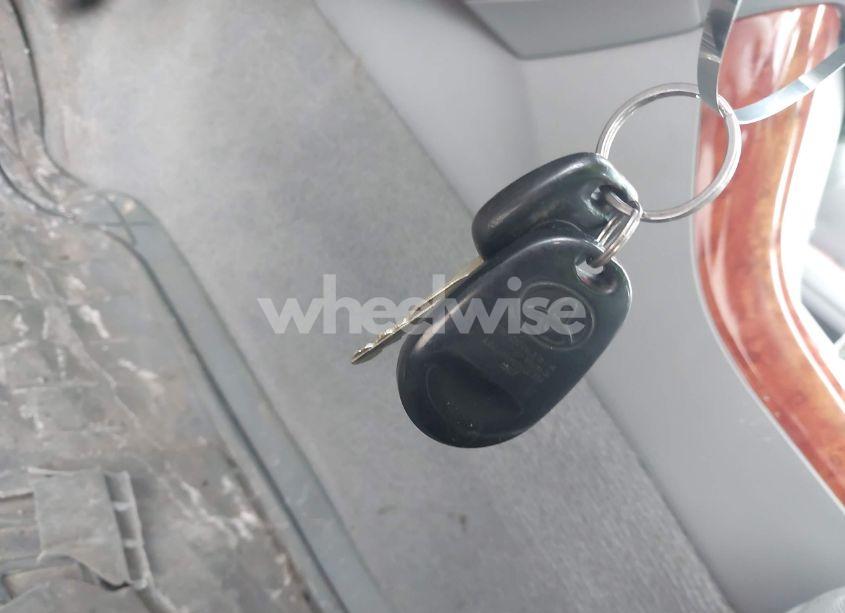 Photo 11 of 2005 Toyota Avalon XLS (VIN 4T1BK36B05U049028)