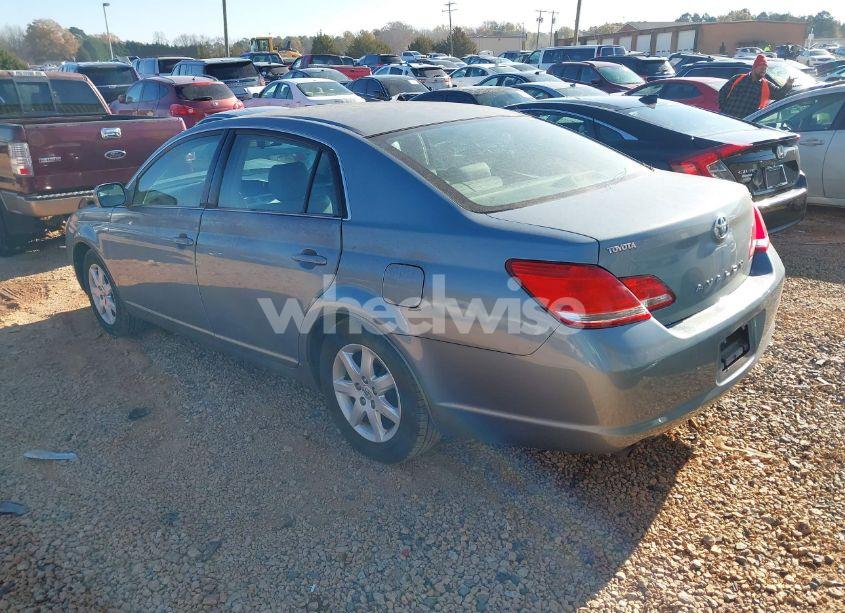 Photo 3 of 2006 Toyota Avalon XL (VIN 4T1BK36B06U121038)
