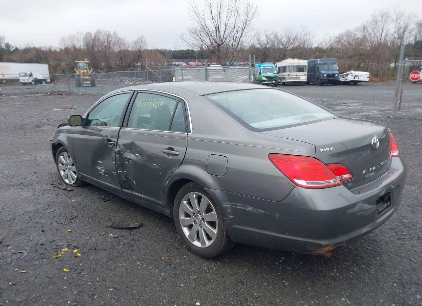 Photo 3 of 2006 Toyota Avalon XLS (VIN 4T1BK36B06U163628)