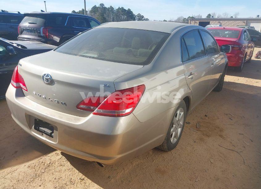 Photo 4 of 2006 Toyota Avalon XL (VIN 4T1BK36B06U164701)