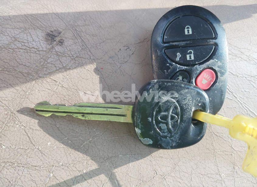 Photo 11 of 2007 Toyota Avalon XL (VIN 4T1BK36B07U168460)