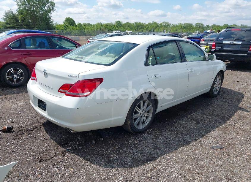 Photo 4 of 2007 Toyota Avalon LIMITED/TOURING/XL/XLS (VIN 4T1BK36B07U187140)