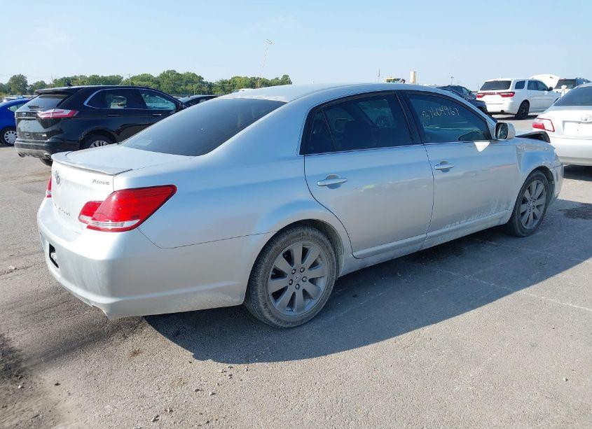 Photo 4 of 2007 Toyota Avalon TOURING (VIN 4T1BK36B07U202803)