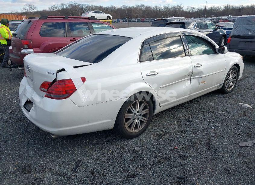 Photo 4 of 2009 Toyota Avalon LIMITED (VIN 4T1BK36B09U327660)
