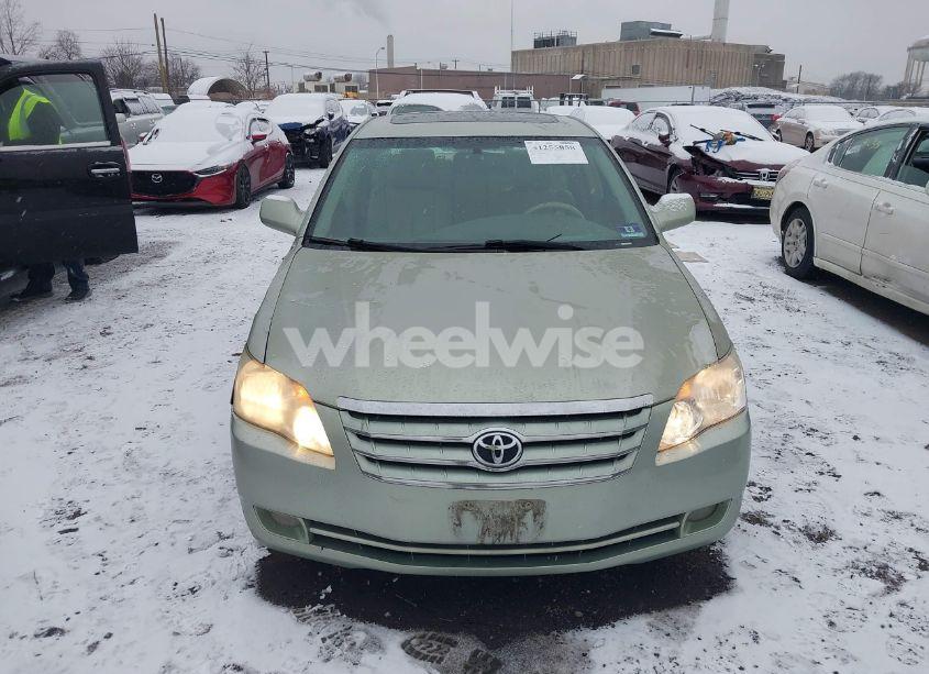 Photo 12 of 2005 Toyota Avalon XLS (VIN 4T1BK36B15U044260)