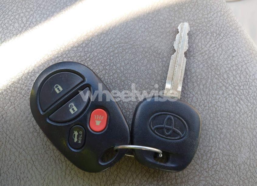 Photo 11 of 2005 Toyota Avalon XLS (VIN 4T1BK36B15U047014)