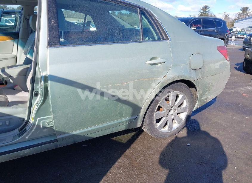 Photo 6 of 2005 Toyota Avalon XLS (VIN 4T1BK36B15U047014)