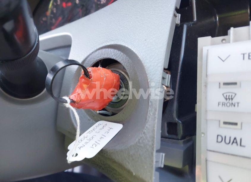 Photo 11 of 2006 Toyota Avalon XL (VIN 4T1BK36B16U132338)