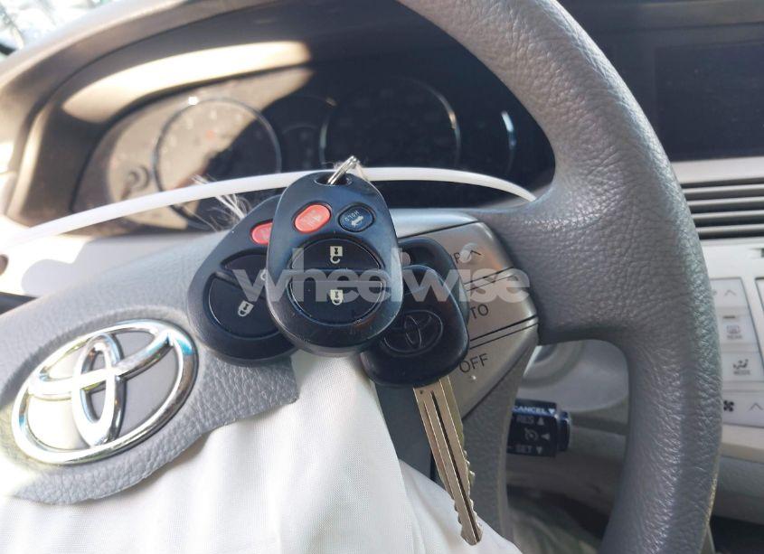 Photo 11 of 2007 Toyota Avalon XL (VIN 4T1BK36B17U167849)