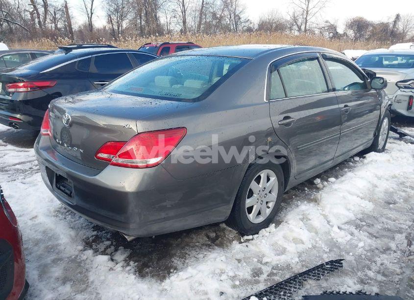 Photo 4 of 2007 Toyota Avalon XL (VIN 4T1BK36B17U167849)