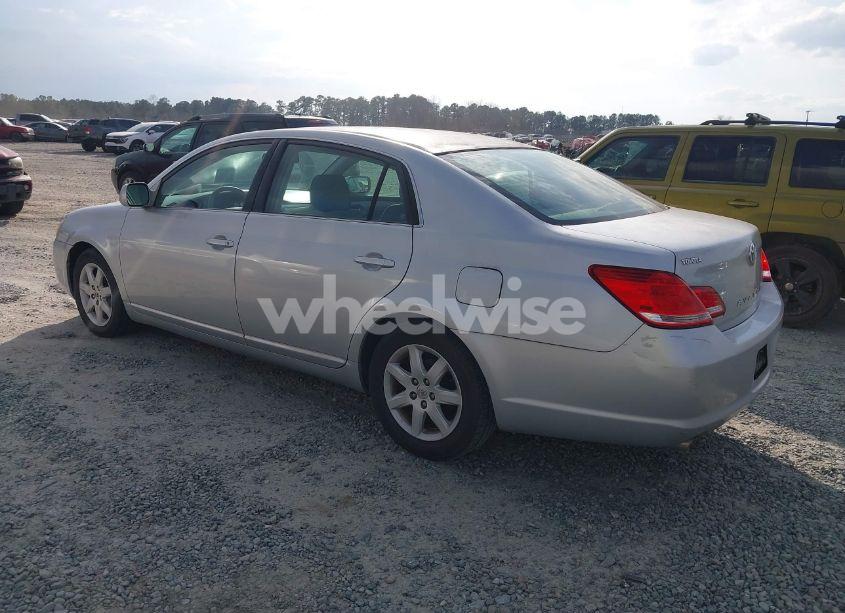 Photo 3 of 2007 Toyota Avalon XL (VIN 4T1BK36B17U238967)