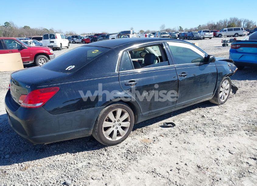 Photo 4 of 2005 Toyota Avalon XLS (VIN 4T1BK36B25U012191)