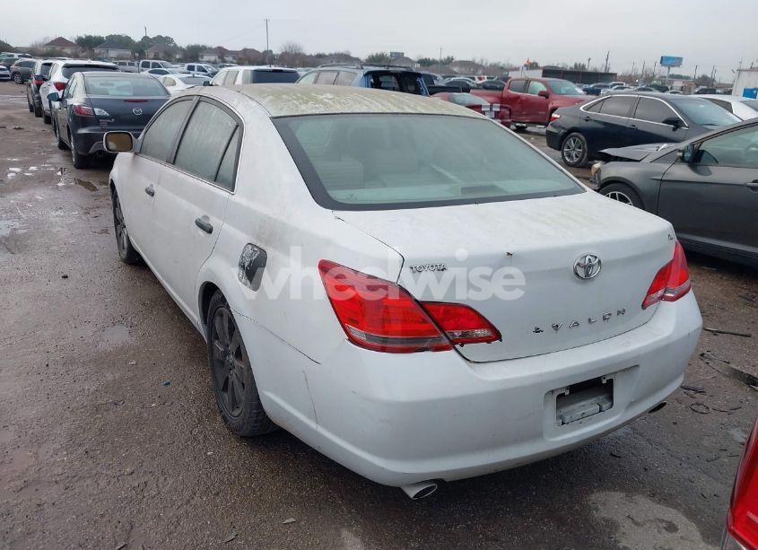 Photo 3 of 2005 Toyota Avalon XLS (VIN 4T1BK36B25U036684)