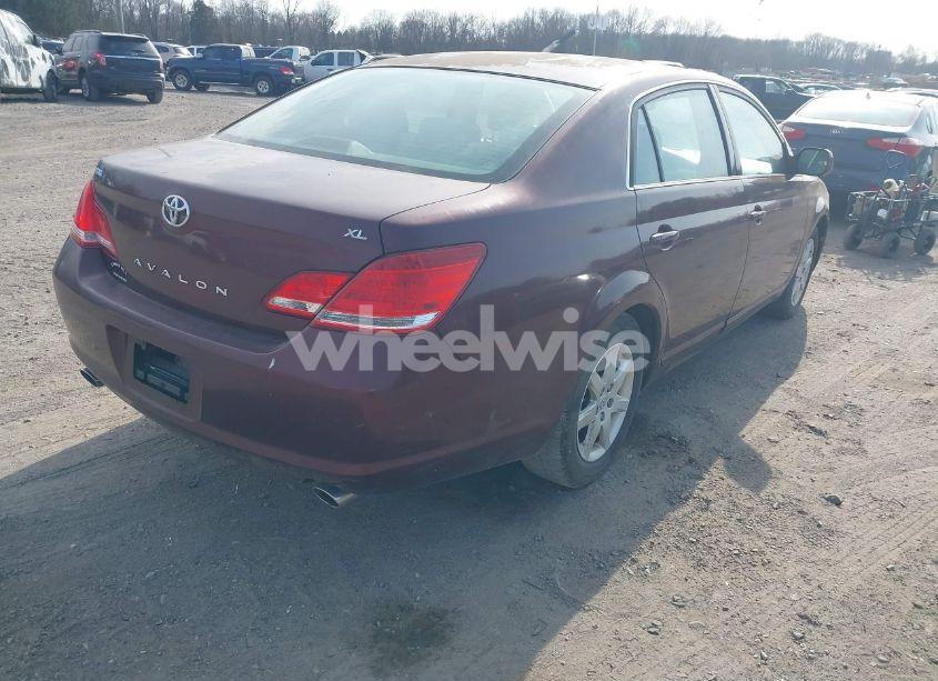 Photo 4 of 2005 Toyota Avalon XL (VIN 4T1BK36B25U057969)