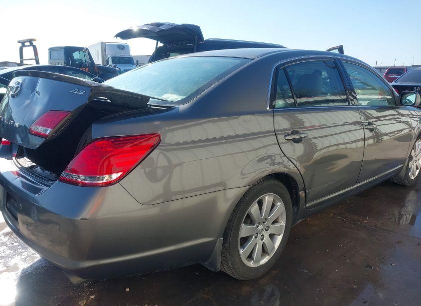 Photo 18 of 2006 Toyota Avalon XLS (VIN 4T1BK36B26U073042)