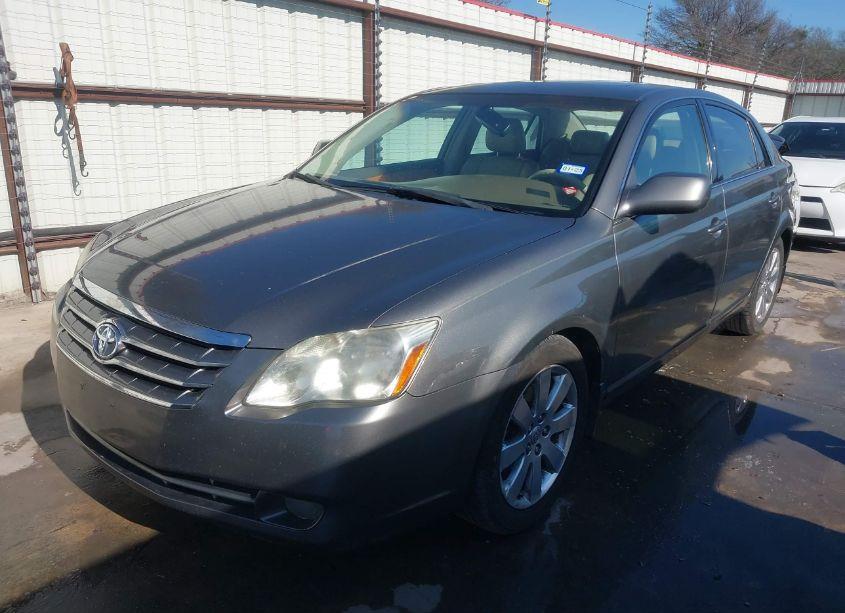 Photo 2 of 2006 Toyota Avalon XLS (VIN 4T1BK36B26U073042)
