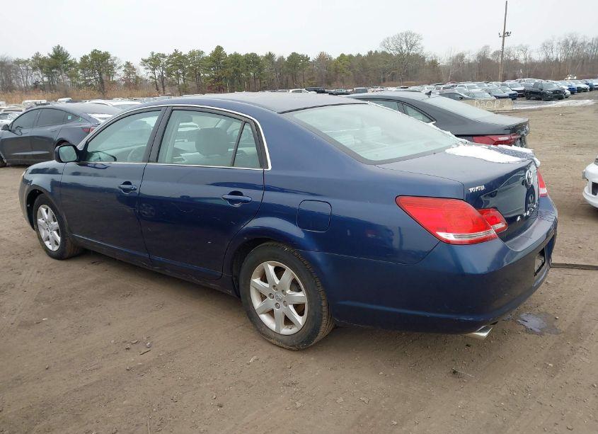 Photo 3 of 2007 Toyota Avalon XL (VIN 4T1BK36B27U211034)