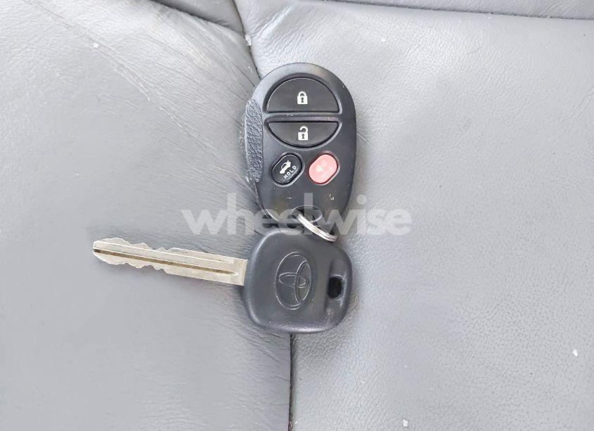 Photo 11 of 2007 Toyota Avalon XLS (VIN 4T1BK36B27U250769)