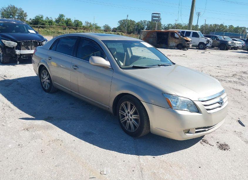 2005 Toyota Avalon LIMITED (VIN 4T1BK36B35U002494) main photo