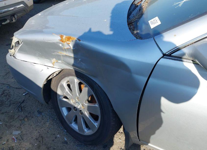 Photo 12 of 2005 Toyota Avalon XLS (VIN 4T1BK36B35U008599)