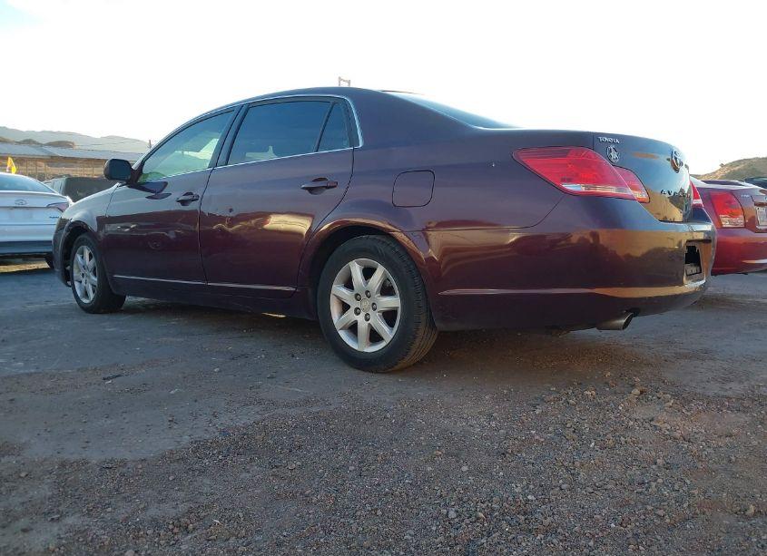 Photo 3 of 2005 Toyota Avalon XL (VIN 4T1BK36B35U024639)