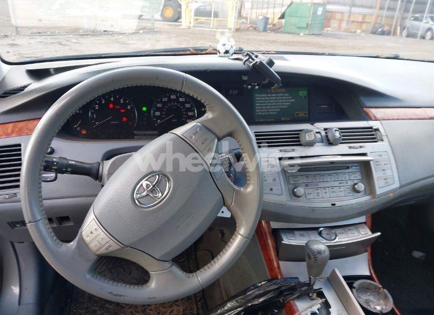 Photo 13 of 2005 Toyota Avalon XLS (VIN 4T1BK36B35U030280)