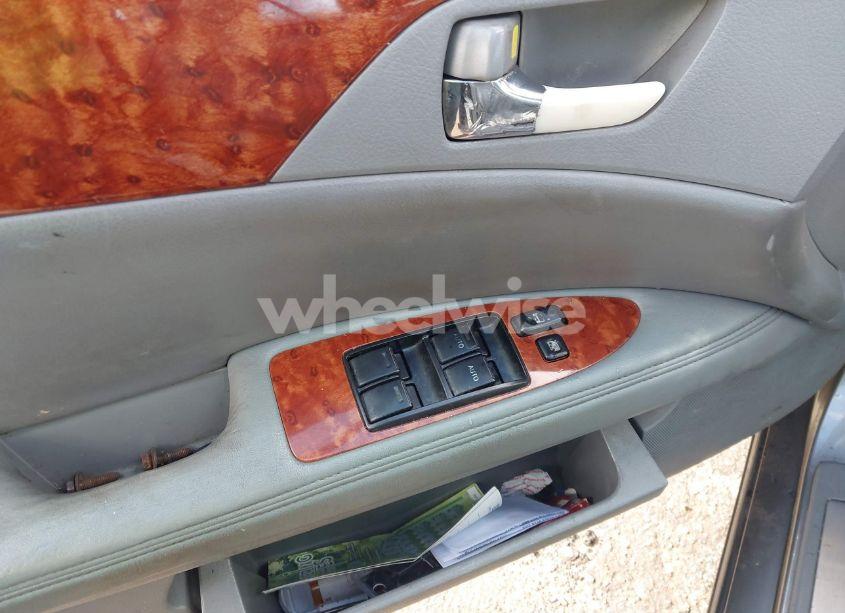 Photo 15 of 2005 Toyota Avalon XLS (VIN 4T1BK36B35U030280)